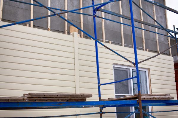 Loose Cladding Repair in Hollywood