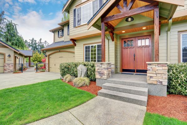 Stone Column Repair in Hollywood