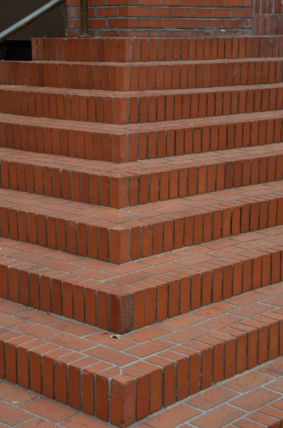Staircase Brick Repair in Hollywood